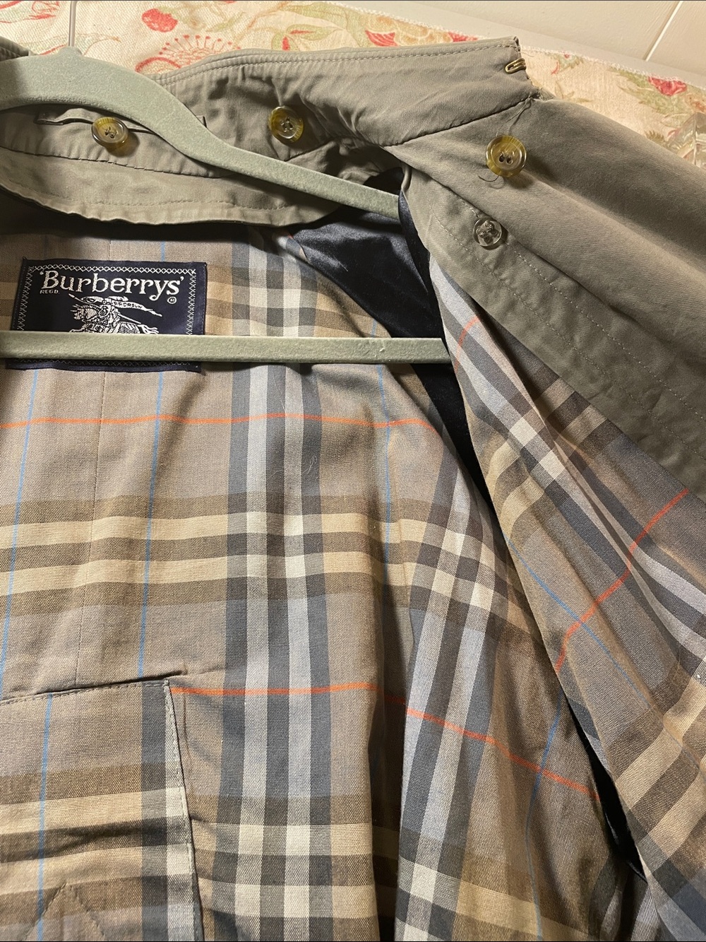 Burberrys’ Olive Double Breasted Trench Coat Signature Check Plaid Hem Vtg - Picture 15 of 16